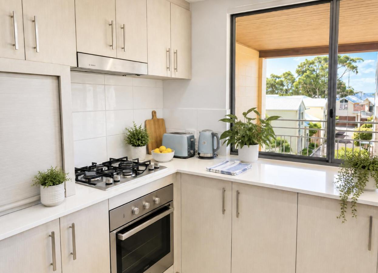 Serenity by the Sea - Heated Pool! - Ferienwohnung Mandurah