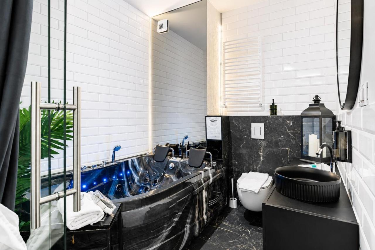 Jacuzzi Rakowicka Top Apartments - B&B Cracovia