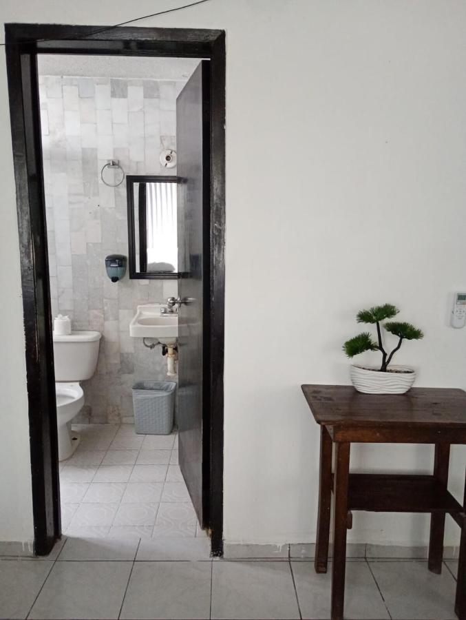 2 recamaras con mini split, baño, Wifi F, Estacionamiento, Inependiente, Zona - Bed and Breakfast Ciudad Valles