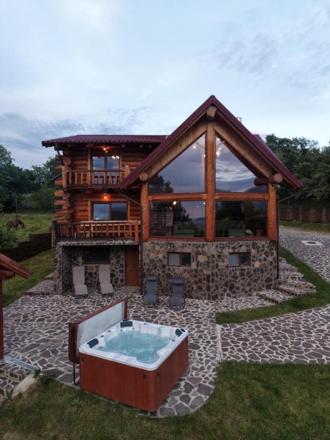 Nomad Escape Bran - B&B Sohodol