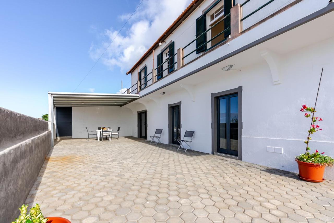 Casa Bela, sunshine all day - Bed and Breakfast Estreito da Calheta