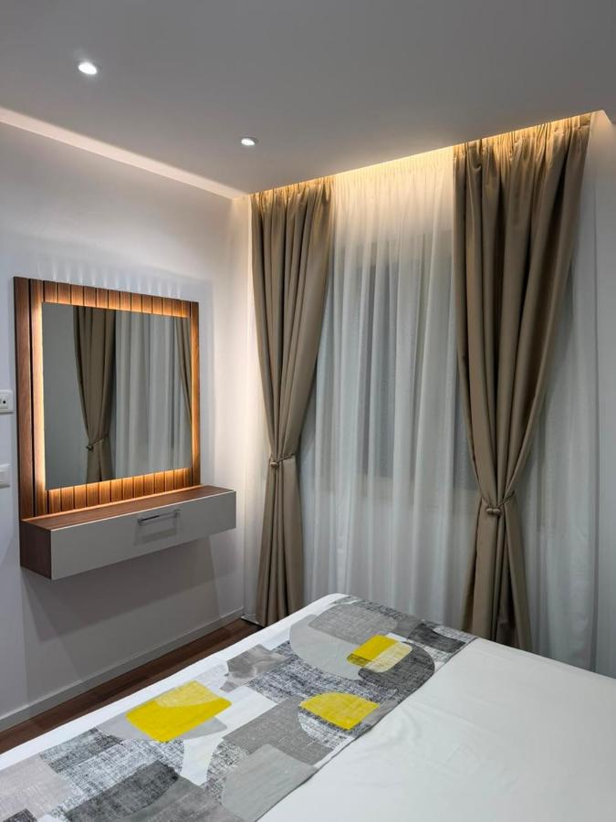 Lali Apartments - Bed and Breakfast Tirana