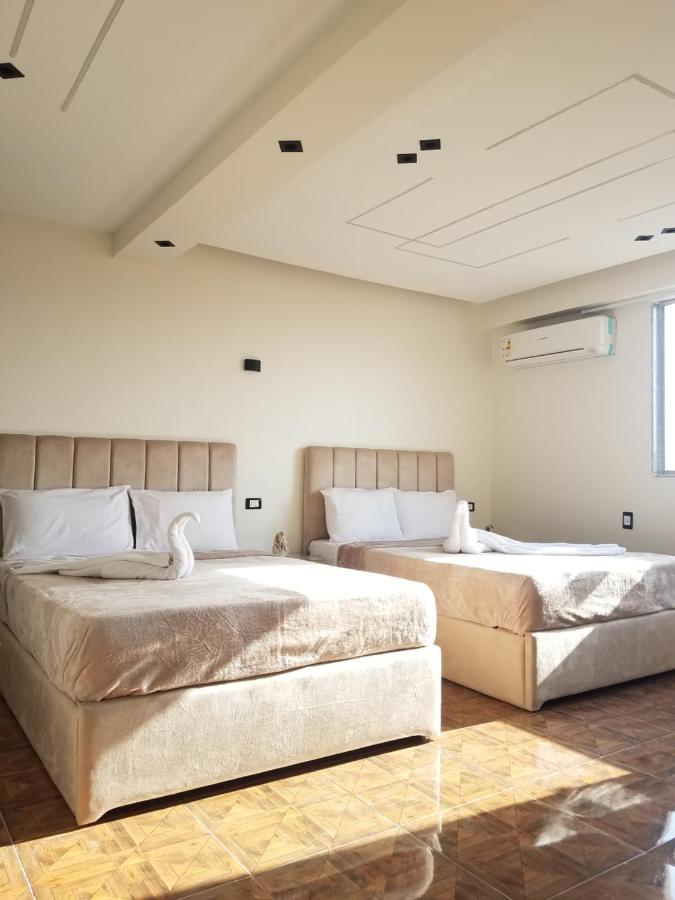 Familiekamer met Uitzicht op de Bergen