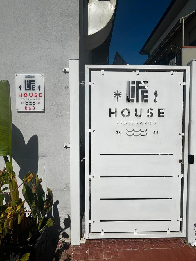 Life House B&B - B&B Follonica