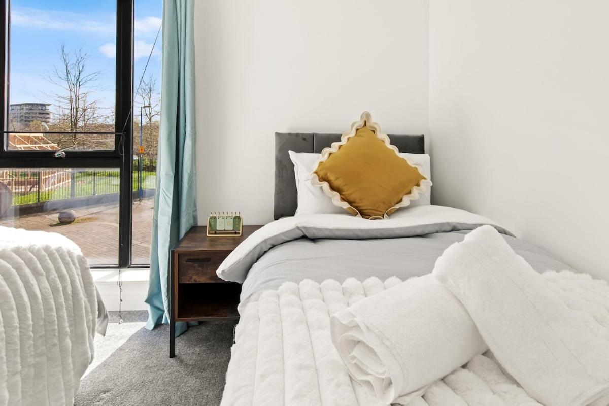 3BR Contractor House By ELS Property Group Short term Rental Salford Quays Perfect for Weekdays - B&B Manchester