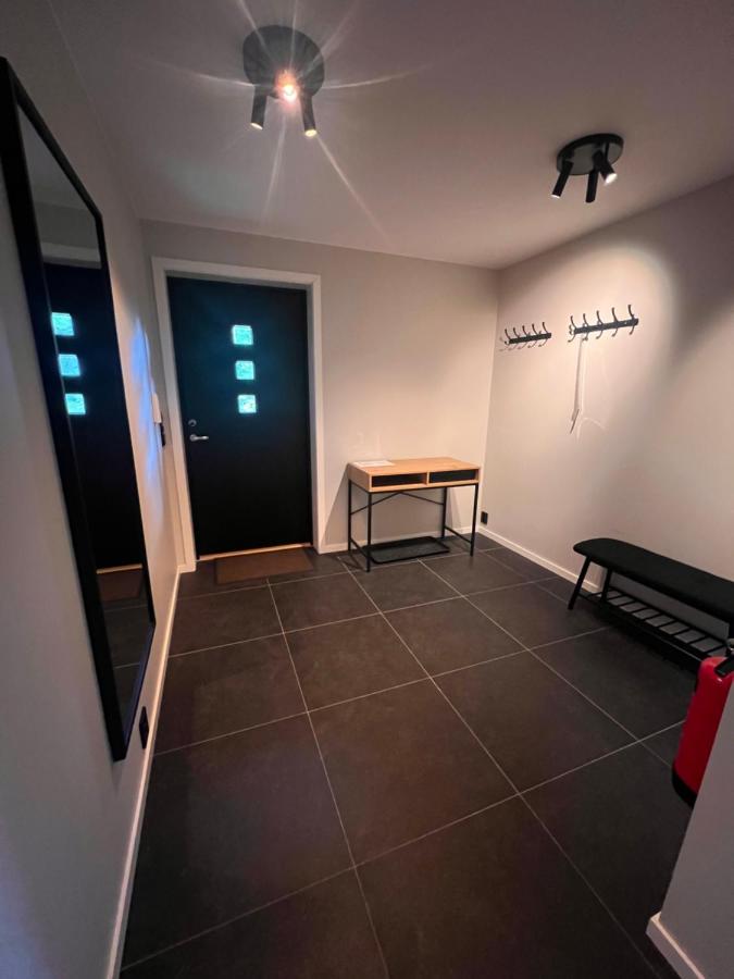 Mountain View, 2 Bedrooms, Central Svolvær, Lofoten - B&B Svolvær