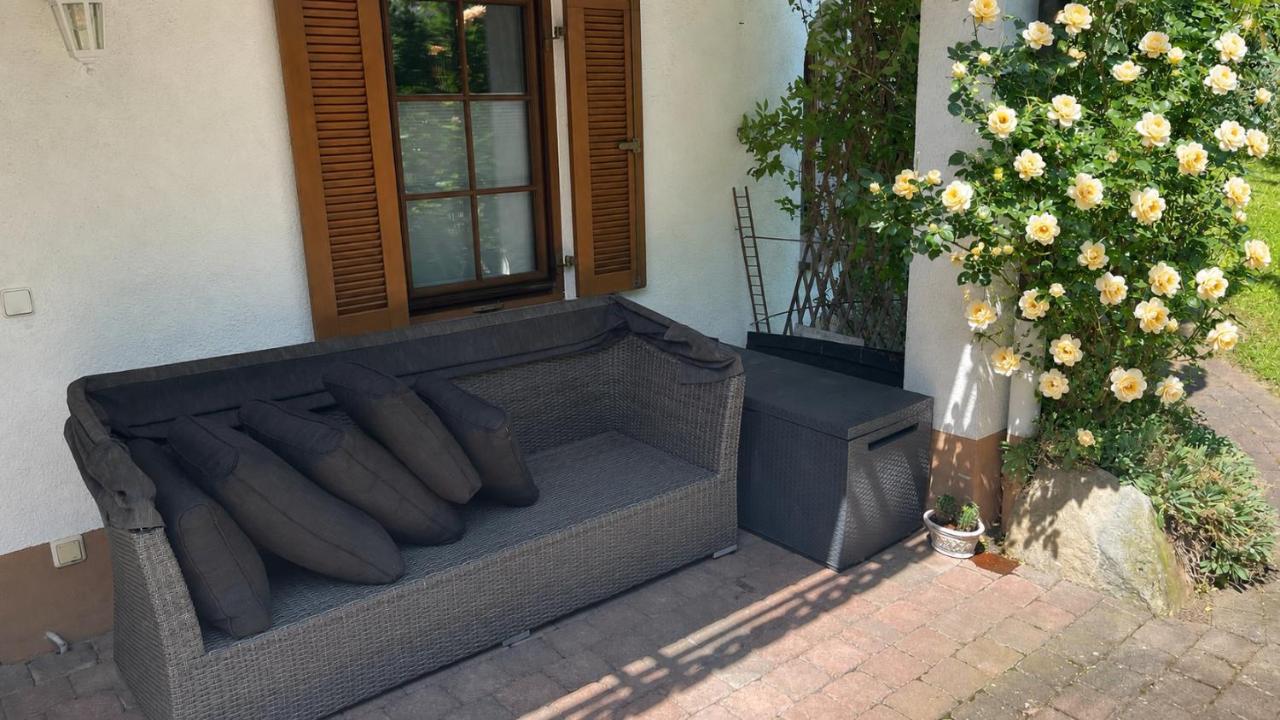 Rose & Oak Apartment - Ferienwohnung Büdingen