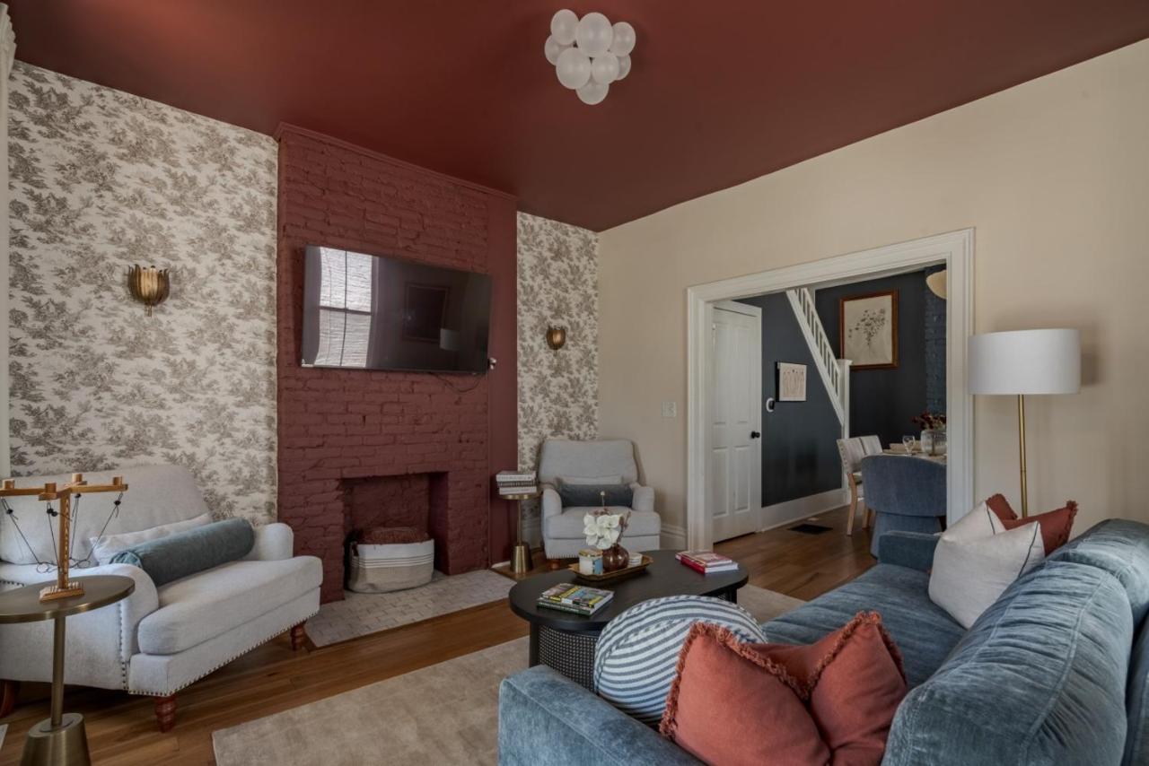 Boutique Italian Village OSU 4BR 4 parking - Bed and Breakfast Columbus