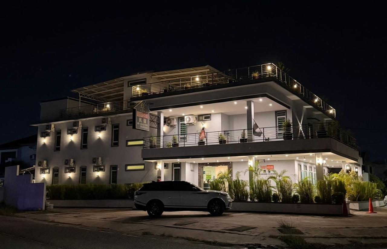 Seven Guest House Sri Ktn - B&B Kuantan