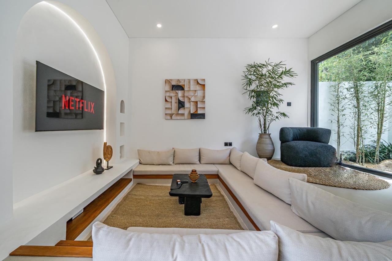 Villa Nara - Contemporary 2BR Villa with Rooftop & Near Beach - Ferienwohnung Uluwatu