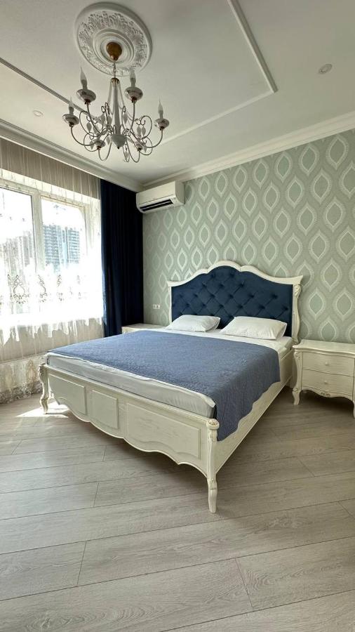 Квартира в Аркадии, 3х комнатная, 3й этаж - B&B Odesa