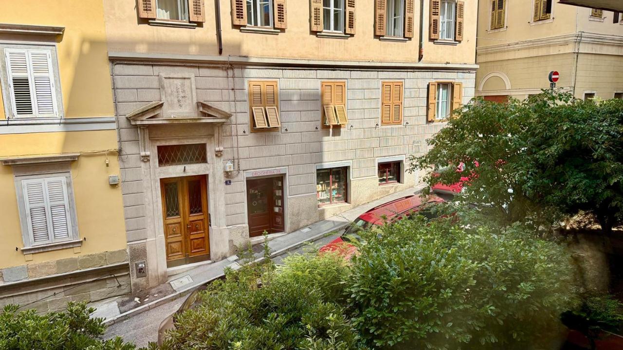 GCSPACE APARTMENT IN CENTER of TRIESTE - Chambres d'hôtes Trieste