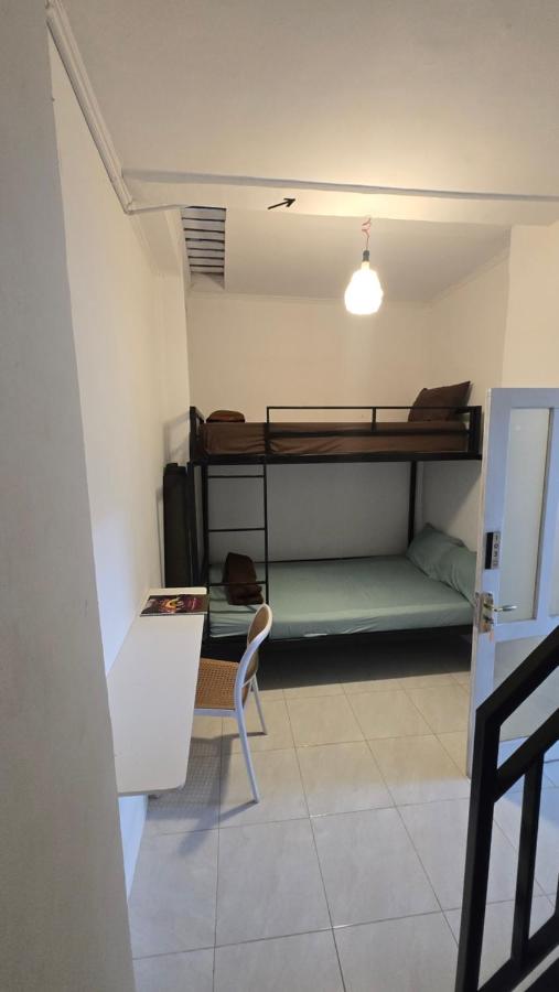 Homestay Pakde Ndar - Ferienwohnung Jetis
