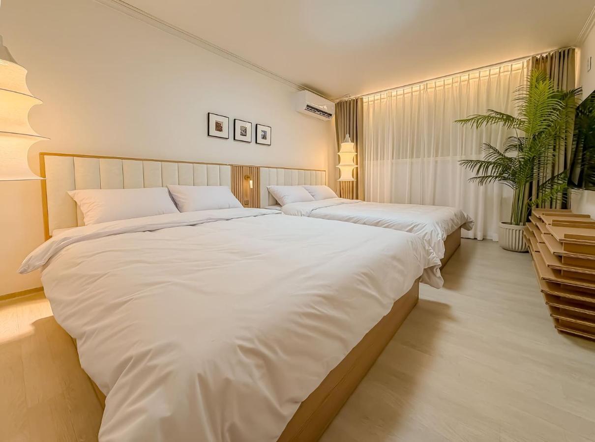 Jamsil,Seoul, 6-person, Seokchon Gobun Station, Lotte World, family trip,20 minutes to Gangnam,Seongsu제이 원 하우스 - B&B Seoul