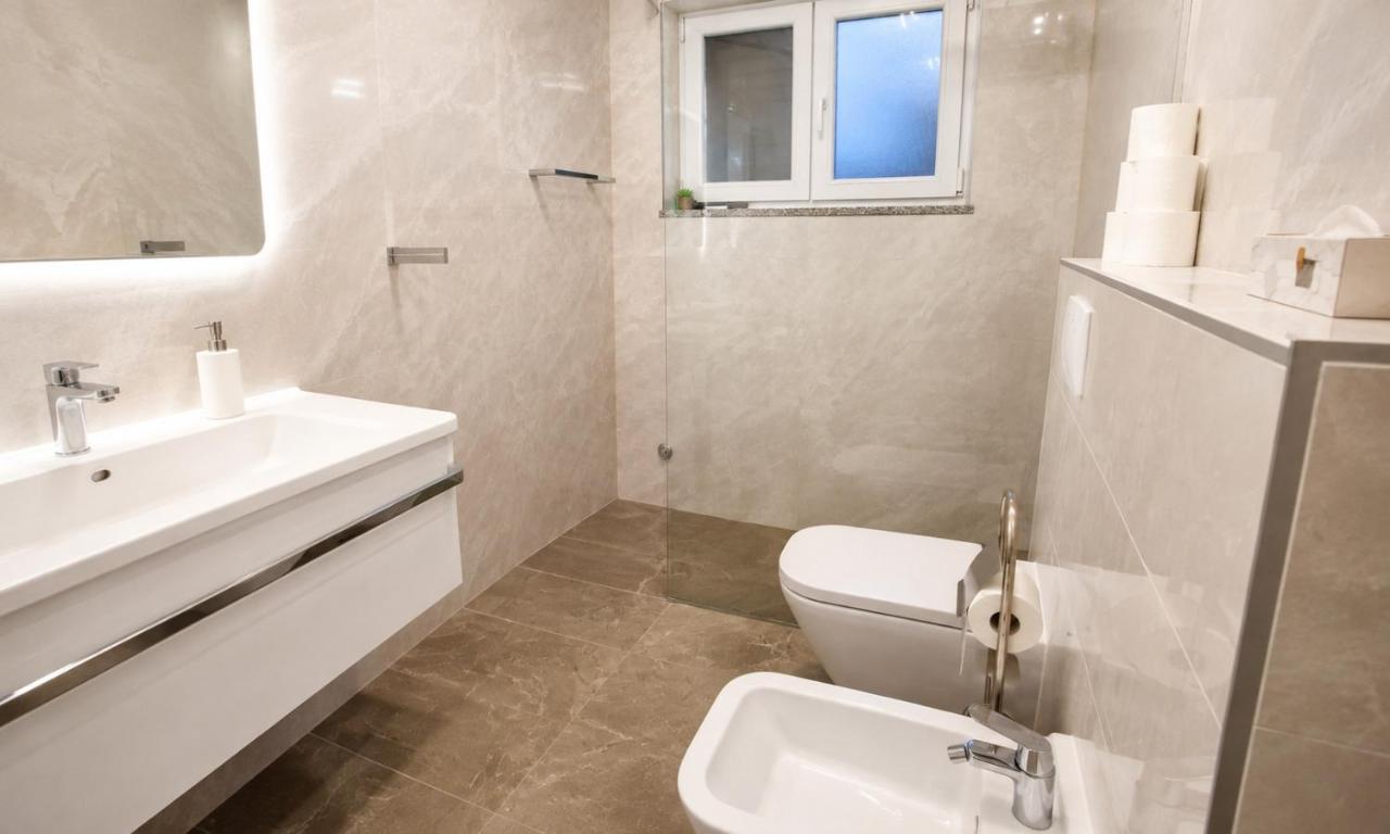 Apartment mit 2 Schlafzimmern und Meerblick