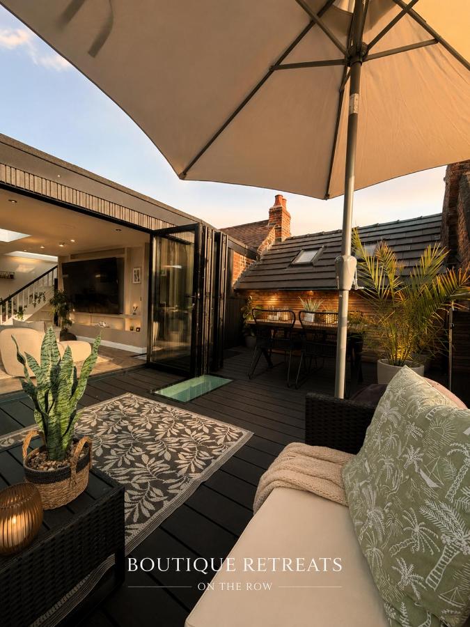 Luxury Penthouse With Balcony - Bed and Breakfast Nantwich