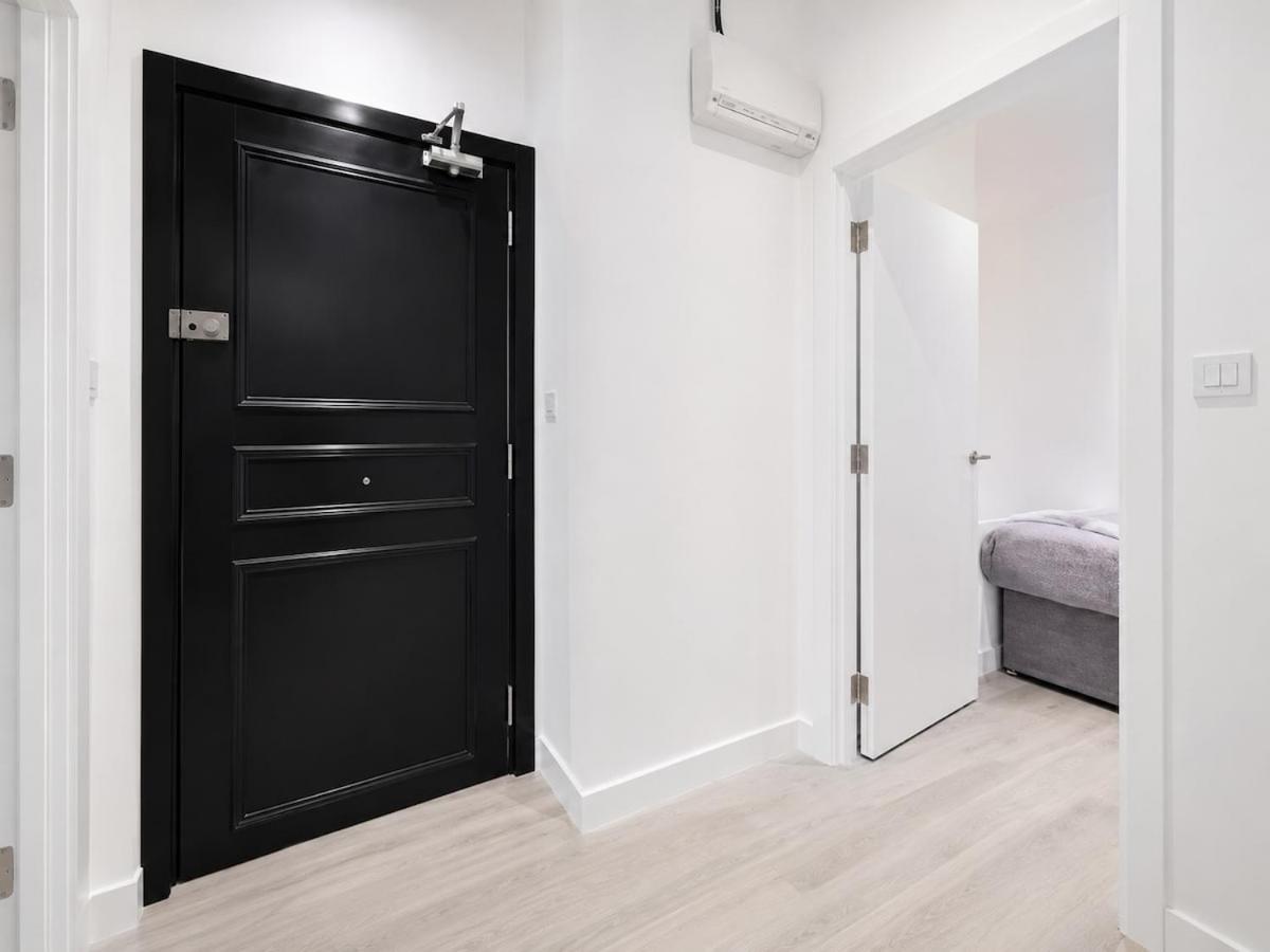Luxurious 1 Bed Serviced Apt 03 with WiFi MyRent2Rent - B&B Corby