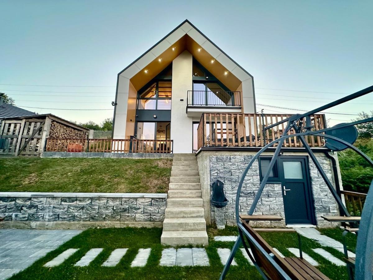 Modern cabin with stunning mountain views - Chambres d'hôtes Prizren