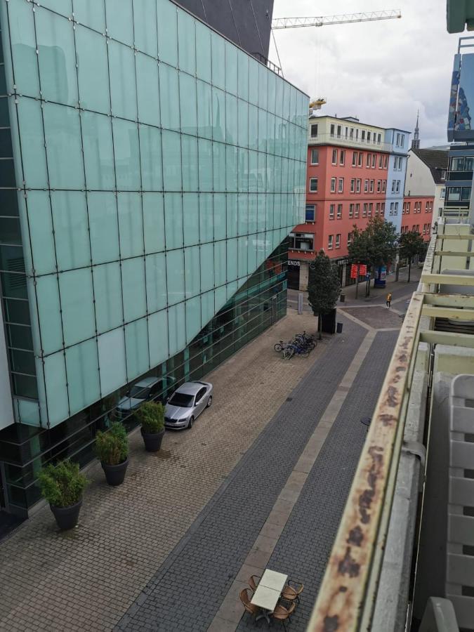 Wohnung mit Küche und Balkon - B&B Dortmund