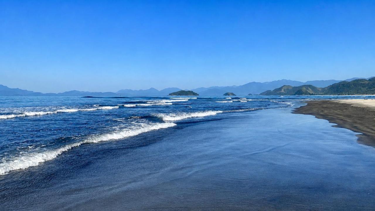 Mambucaba Histórica Praia a 100m Churrasqueira 2 vagas - Chambres d'hôtes Angra dos Reis