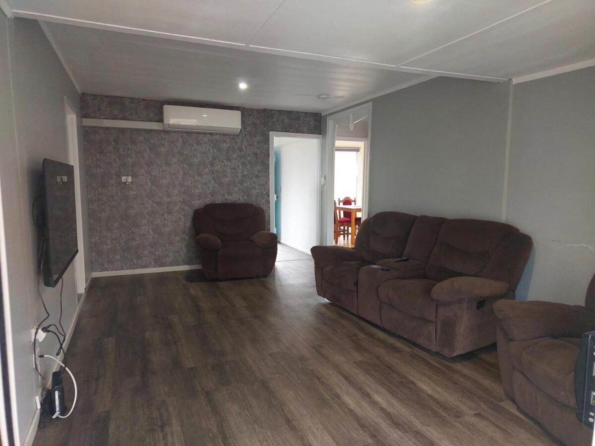 Ridge Top Farm House - Ferienwohnung Lowmead