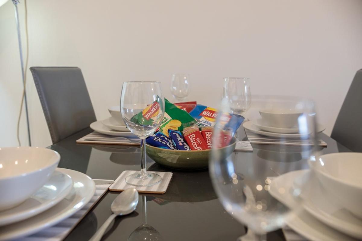 Prime Hull, Balcony Apartment, Business & Leisure - Bed and Breakfast Kingston upon Hull