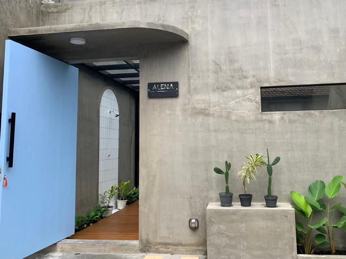 ALENA - A Tiny home with private pool - B&B Blimbing