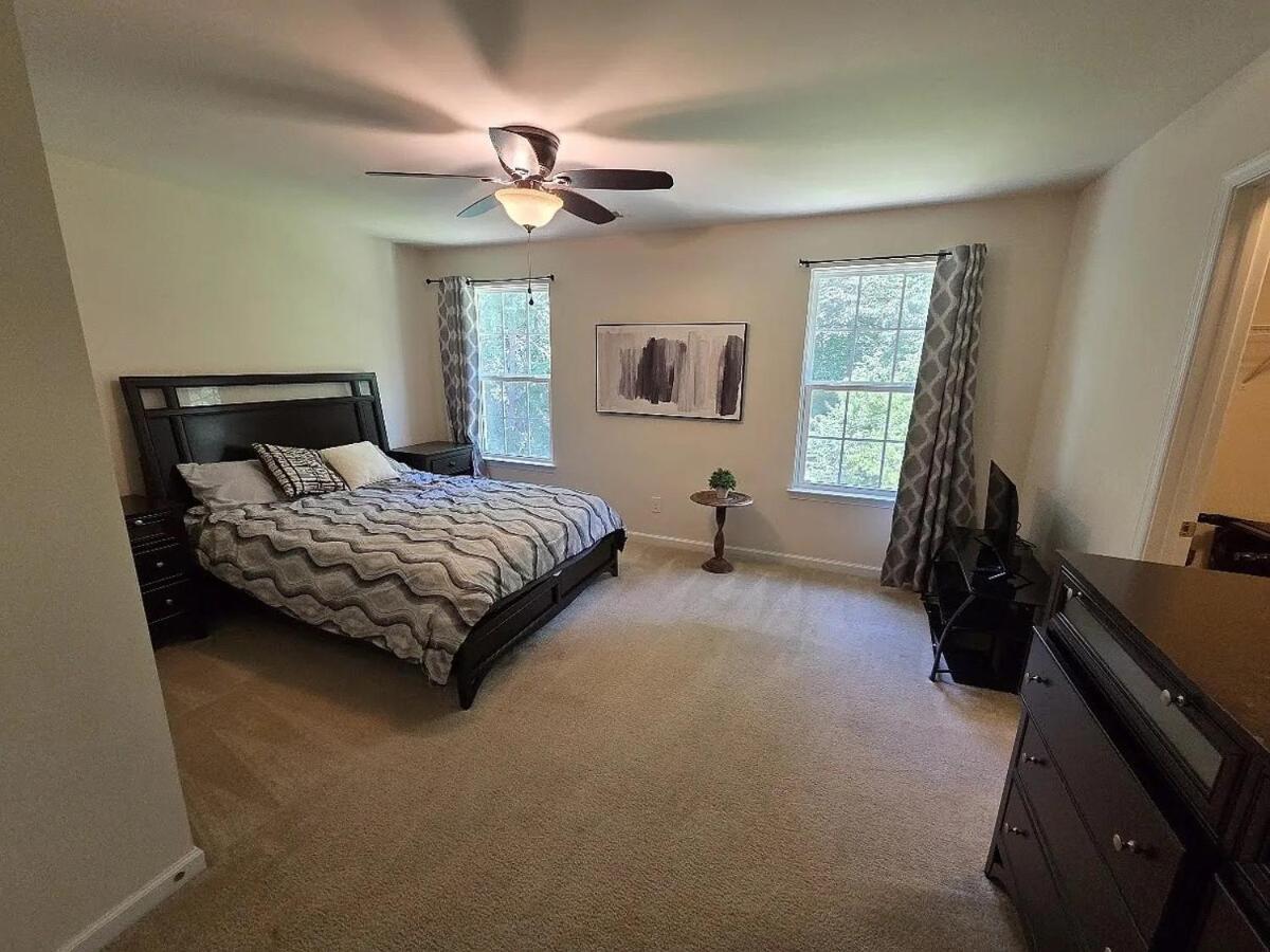Gated House Near Charlotte Airport - B&B Charlotte
