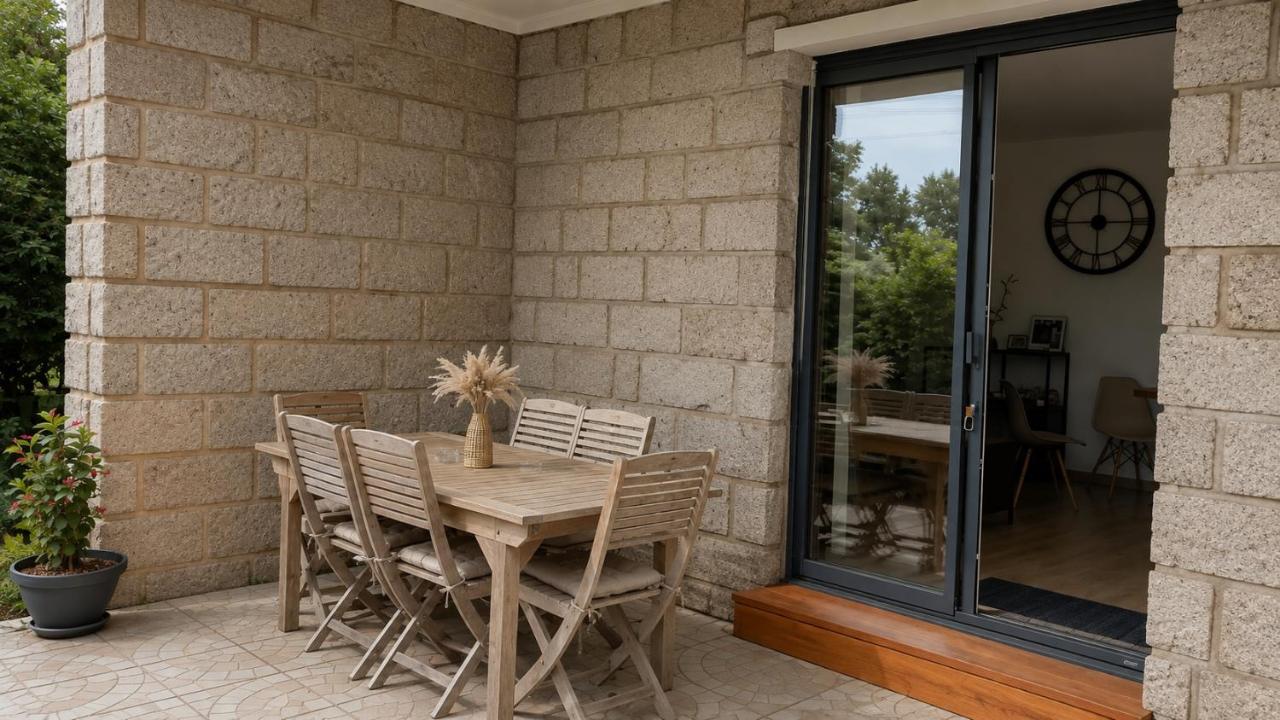 Villa vue mer à 5 minutes à pied du centre ville, Parking privé - Chambres d'hôtes Porto-Vecchio