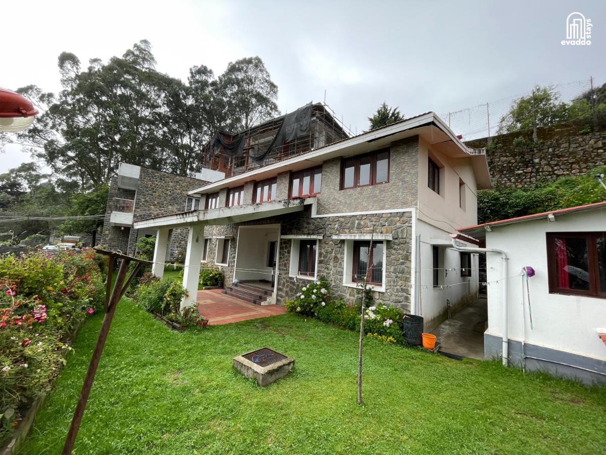Nashika Villa by evaddo stays - B&B Kodaikānāl