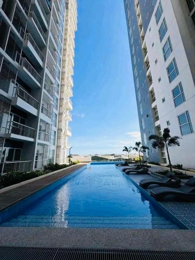 One Lakeshore Studio SM Lanang - Bed and Breakfast Davao