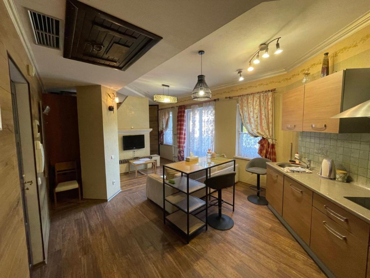 Aura Apart - Bed and Breakfast Truskavets