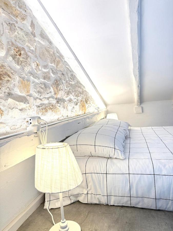 Nina Seaside Apartments - Chambres d'hôtes Lákka