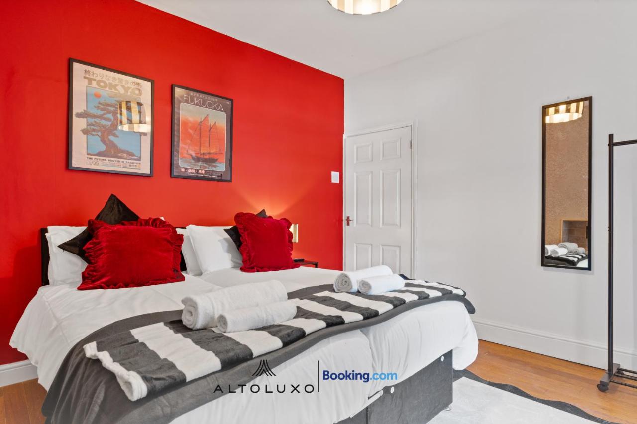 Large Retreat Perfect for Big Groups & Leisure - B&B Newport