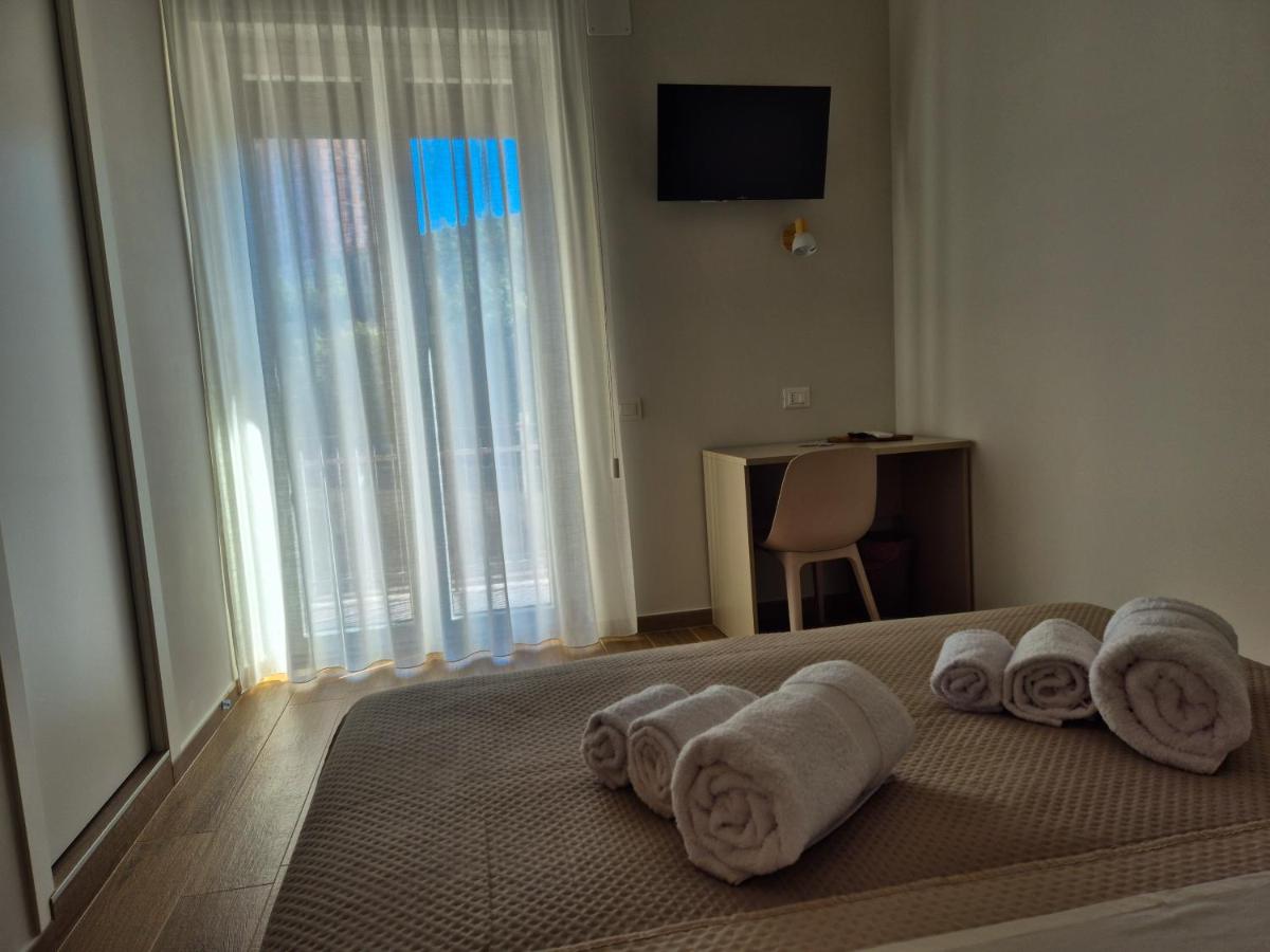 Chambre Lit Queen-Size avec Balcon