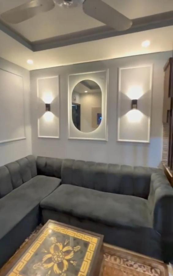 Hashir 2Bed Furnished Apartment In Beautiful Style For Families - Bed and Breakfast Islamabad