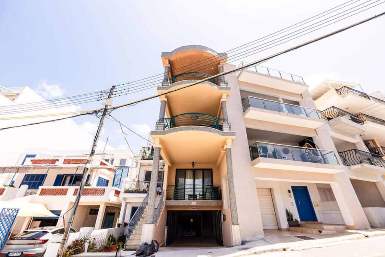 Luxury 3-Bed Seafront Apt-Mellieħa Bay-Jacuzzi - B&B Is-Sellum