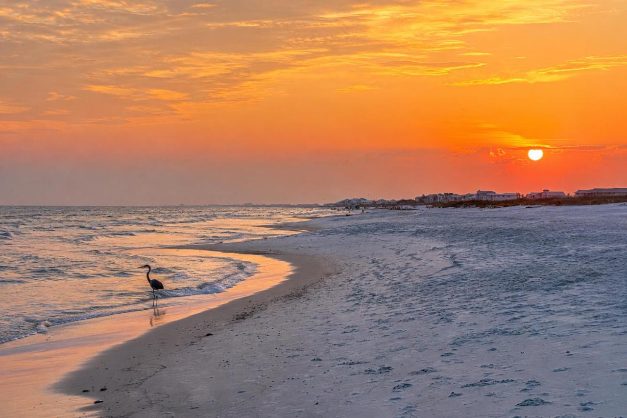 Bristol 2003-Gorgeous Beachfront Condo in Resort- 4bd45 bath - Sleeps 13 - B&B Gulf Shores