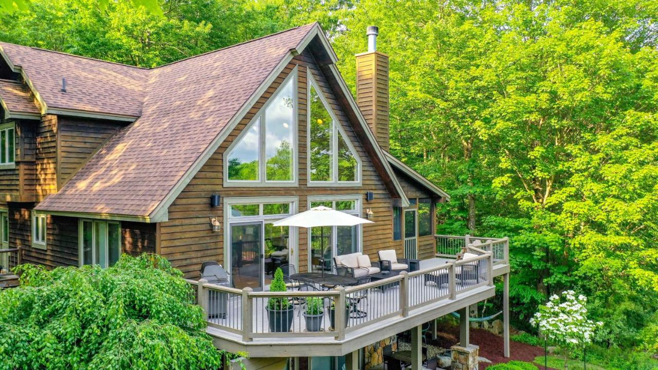 Play-A-Way Chalet - B&B McHenry