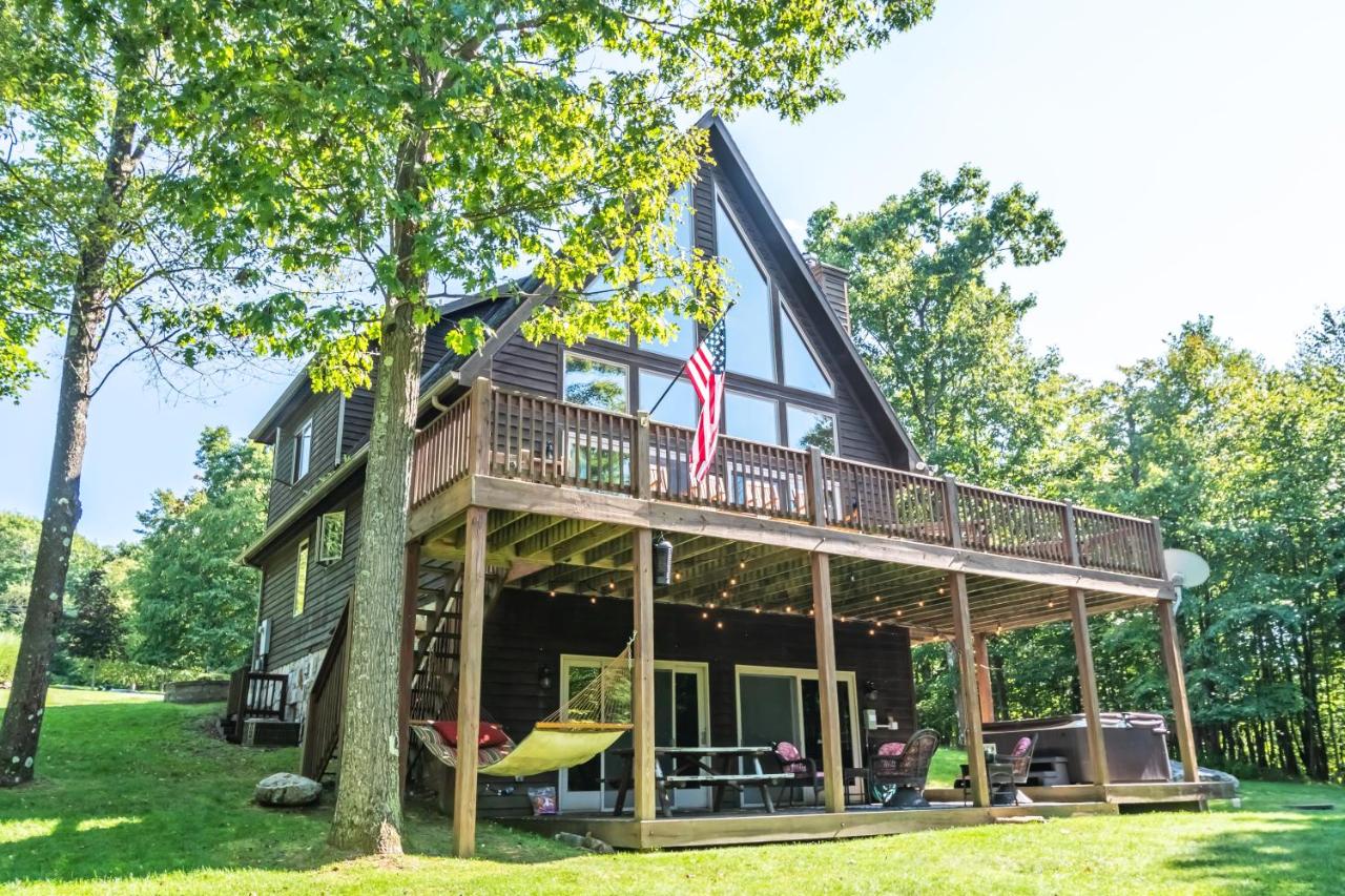 Lucky 12 - B&B McHenry