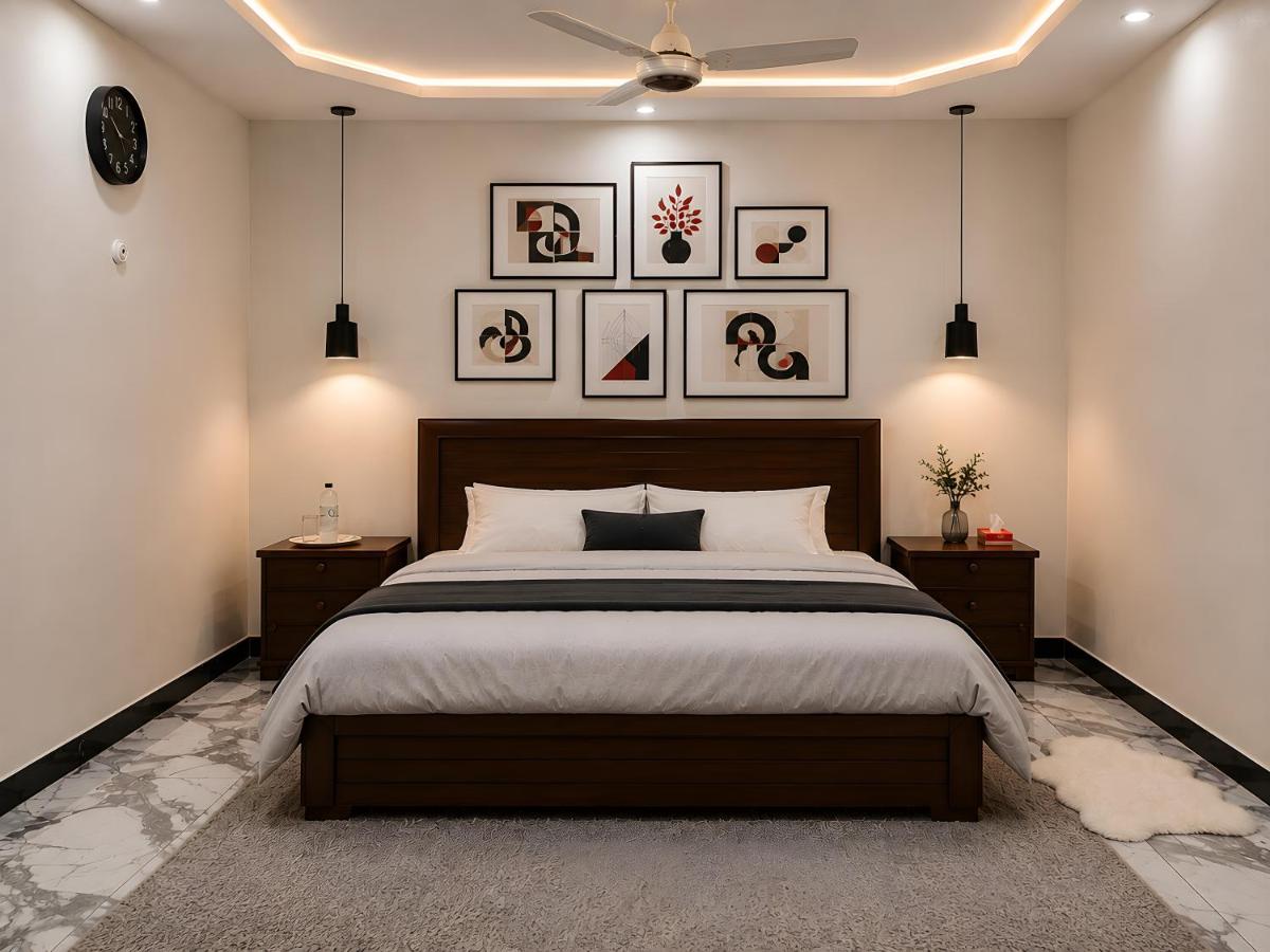 The Oramin Apartments - B&B Lahore