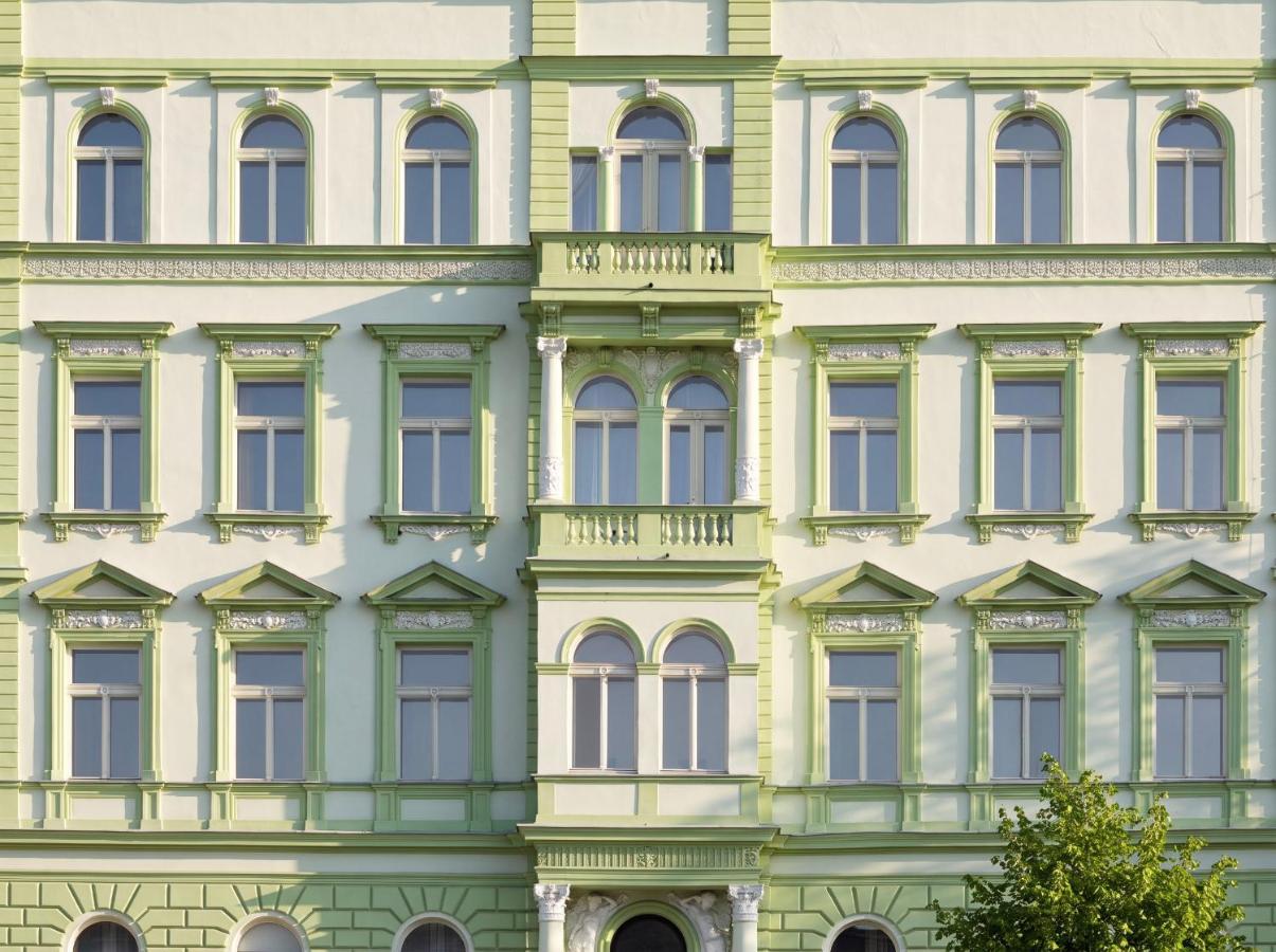 TurnKey I Elegant Studio by National Museum - B&B Prague