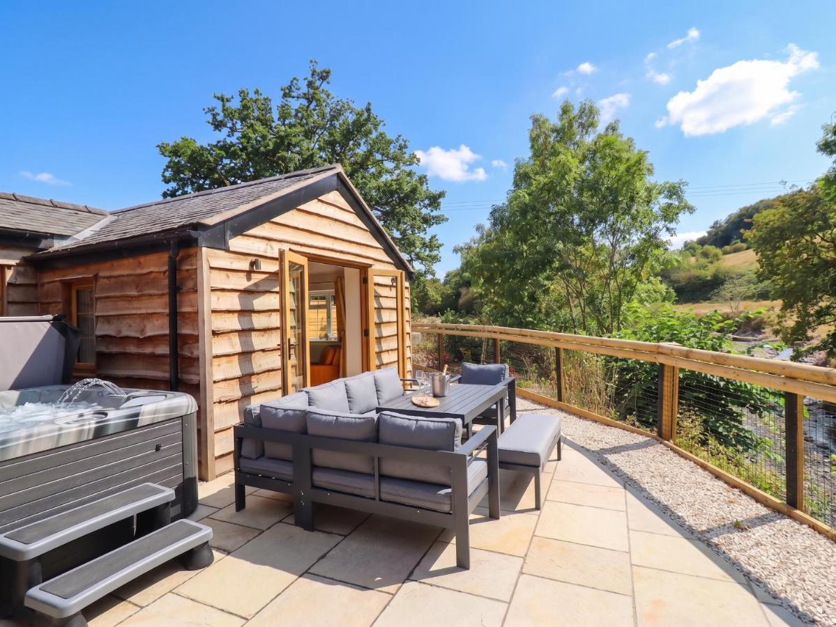 Bridge Farm - B&B Wrexham