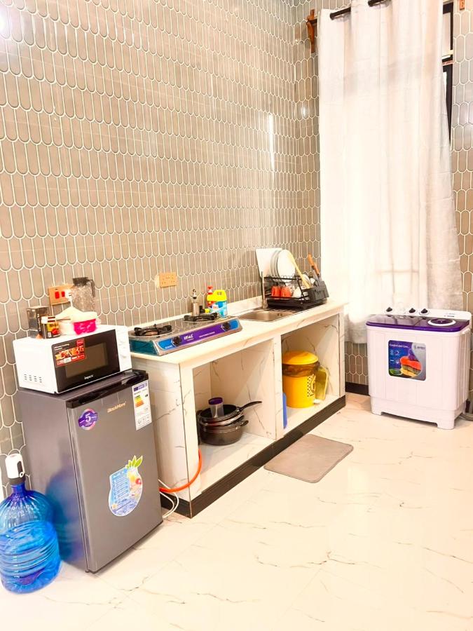 Cozy home, Room 2, Gated, Walk to airport,10Mins Drive to Stonetown - Chambres d'hôtes Zanzibar
