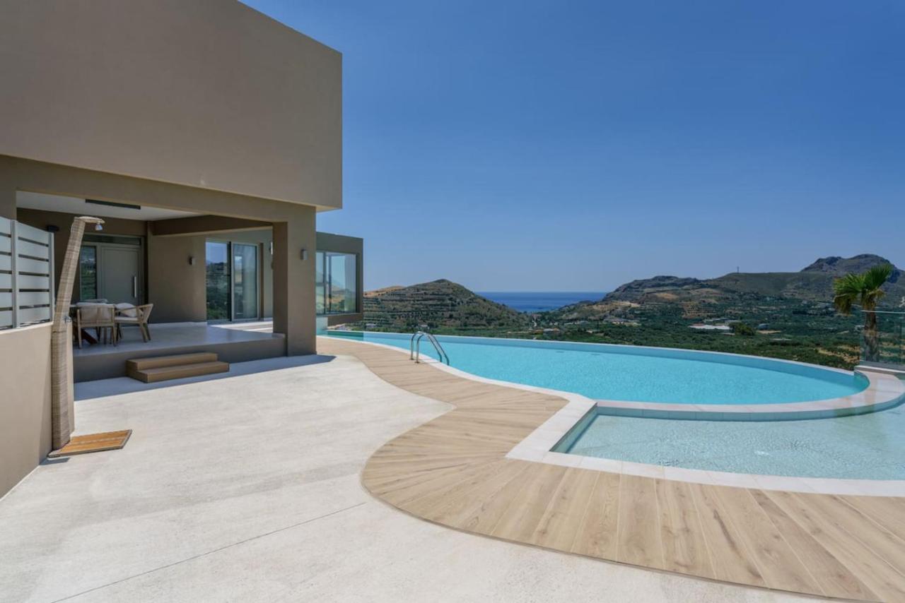 Stylish Villa Plakias Sunset II with Infinity Pool in South Crete - B&B Damnóni