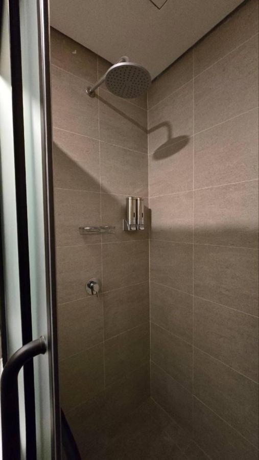 Room #1451194709