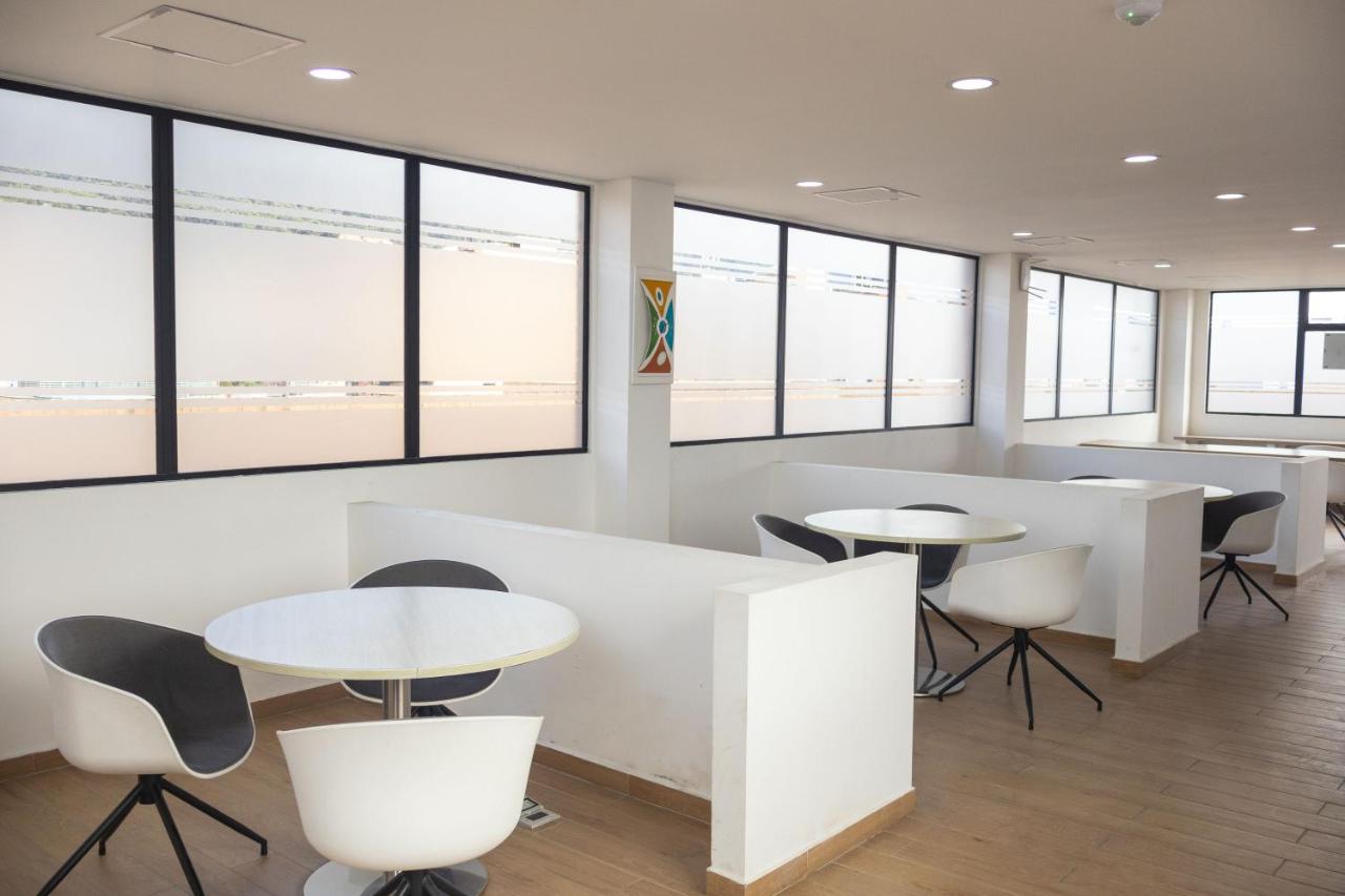 Piscina rooftop y coworking en Chapinero - Bed and Breakfast Bogota