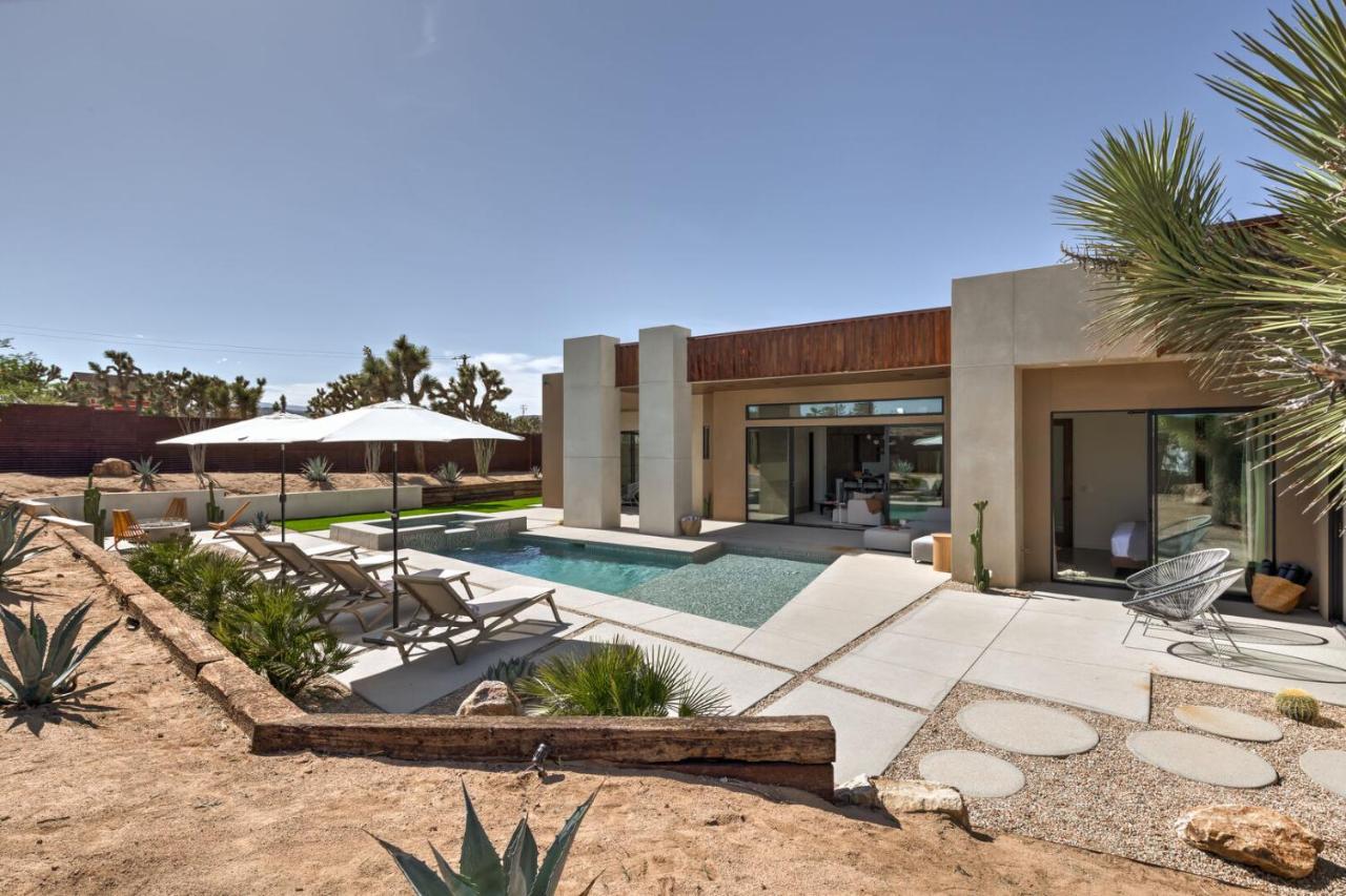 Windsong Modern compound w pool spa - B&B Yucca Valley