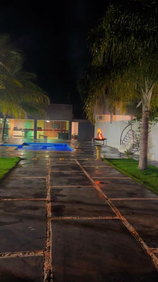 Casa com Piscina Quente Hidromasagem, Roupa de cama Incluso Parcelamos Em Ate 12x No Cartão De Credito - Chambres d'hôtes Caldas Novas