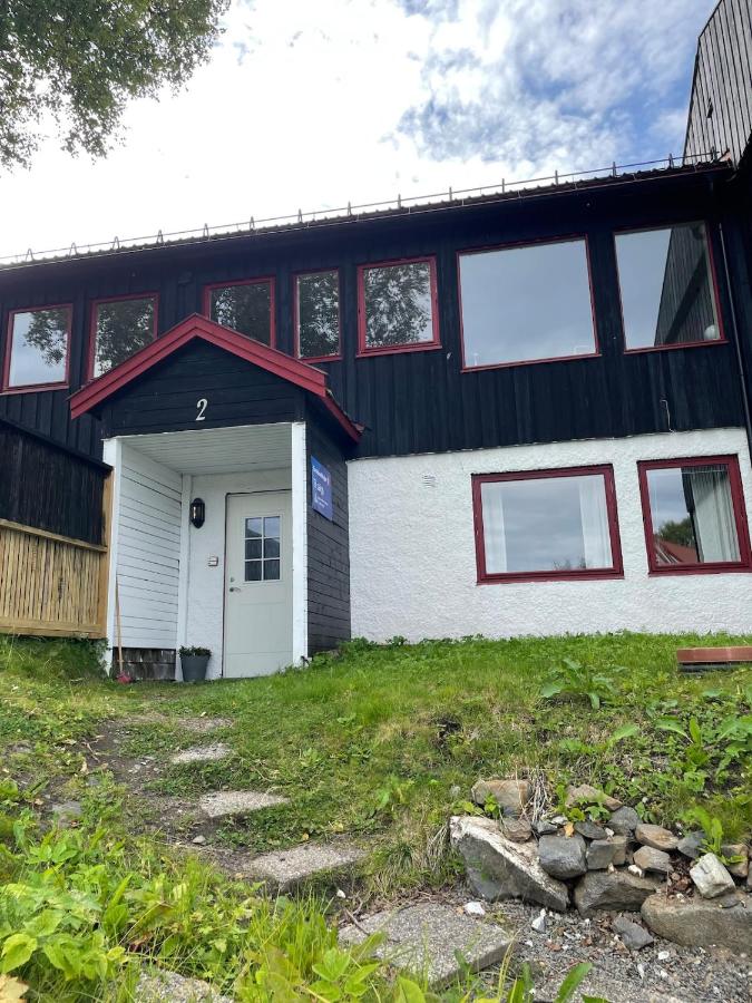 Tromsø Central Apartment with Parking inlcuded - Ferienwohnung Tromsø